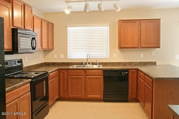 10225 West Camelback Road, Unit 41 Phoenix, AZ 85037 - Photo 4 of 23 Kitchen View 2