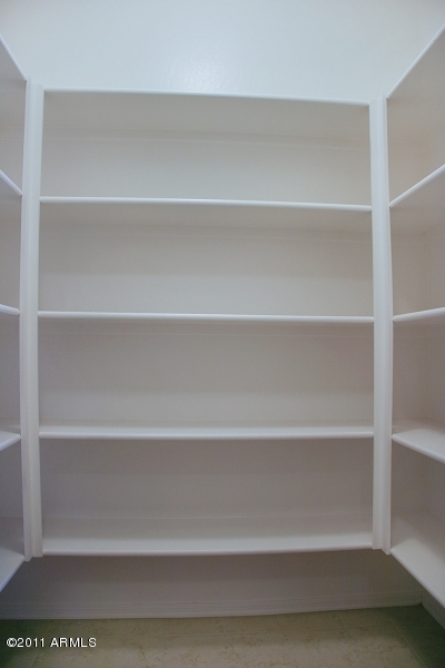 10225 West Camelback Road, Unit 41 Phoenix, AZ 85037 - Photo 5 of 23 Pantry