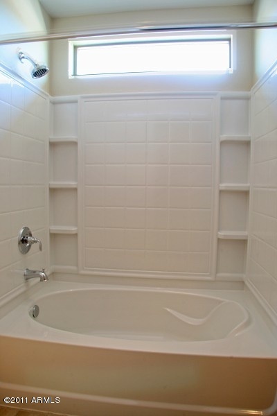 10225 West Camelback Road, Unit 41 Phoenix, AZ 85037 - Photo 8 of 23 Master Bath View