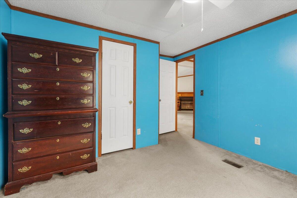 5583 Bradshaw Road Salem, VA 24153 - Photo 37 of 51 38-IMG_1374