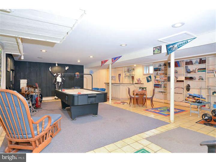 112 Deerfield Road Broomall, PA 19008 - Photo 20 of 25 Basement - Finished