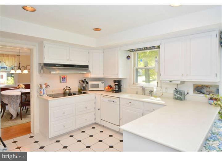 112 Deerfield Road Broomall, PA 19008 - Photo 7 of 25 Kitchen