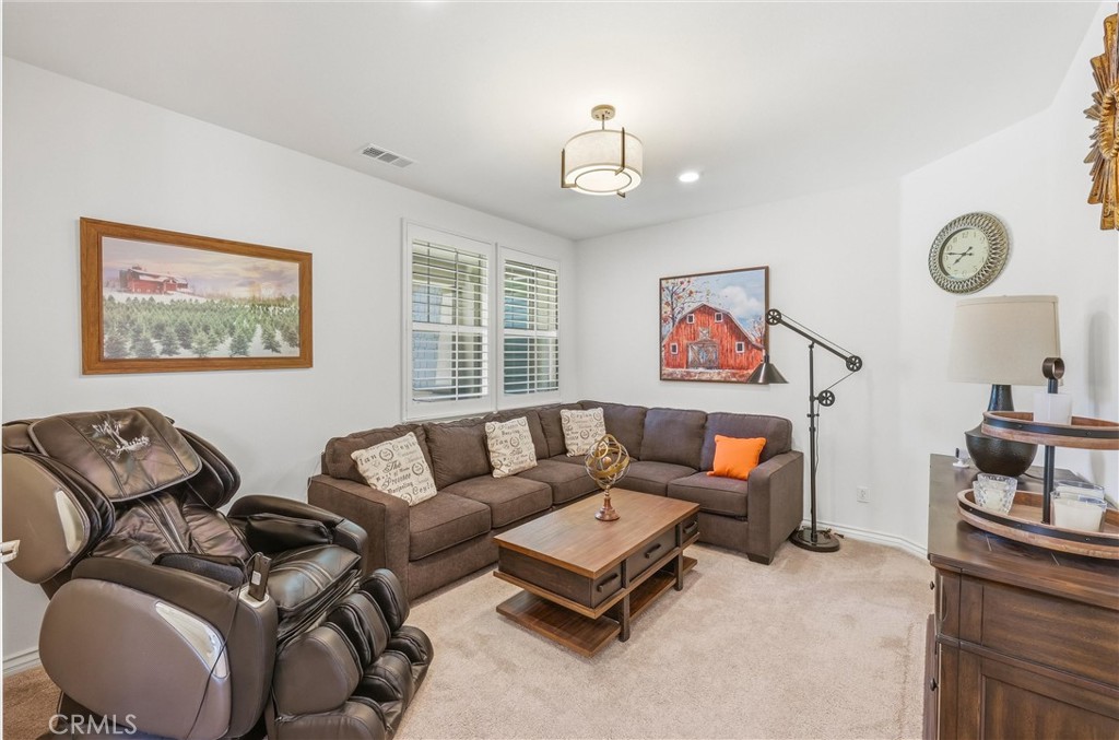 13710 Sweet Avenue Riverside, CA 92503 - Photo 14 of 34