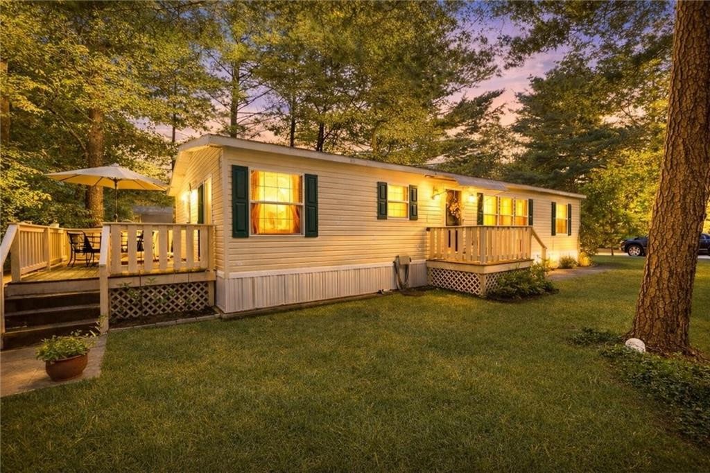 8 King Philip Road Coventry, RI 02816 - Photo 4 of 39