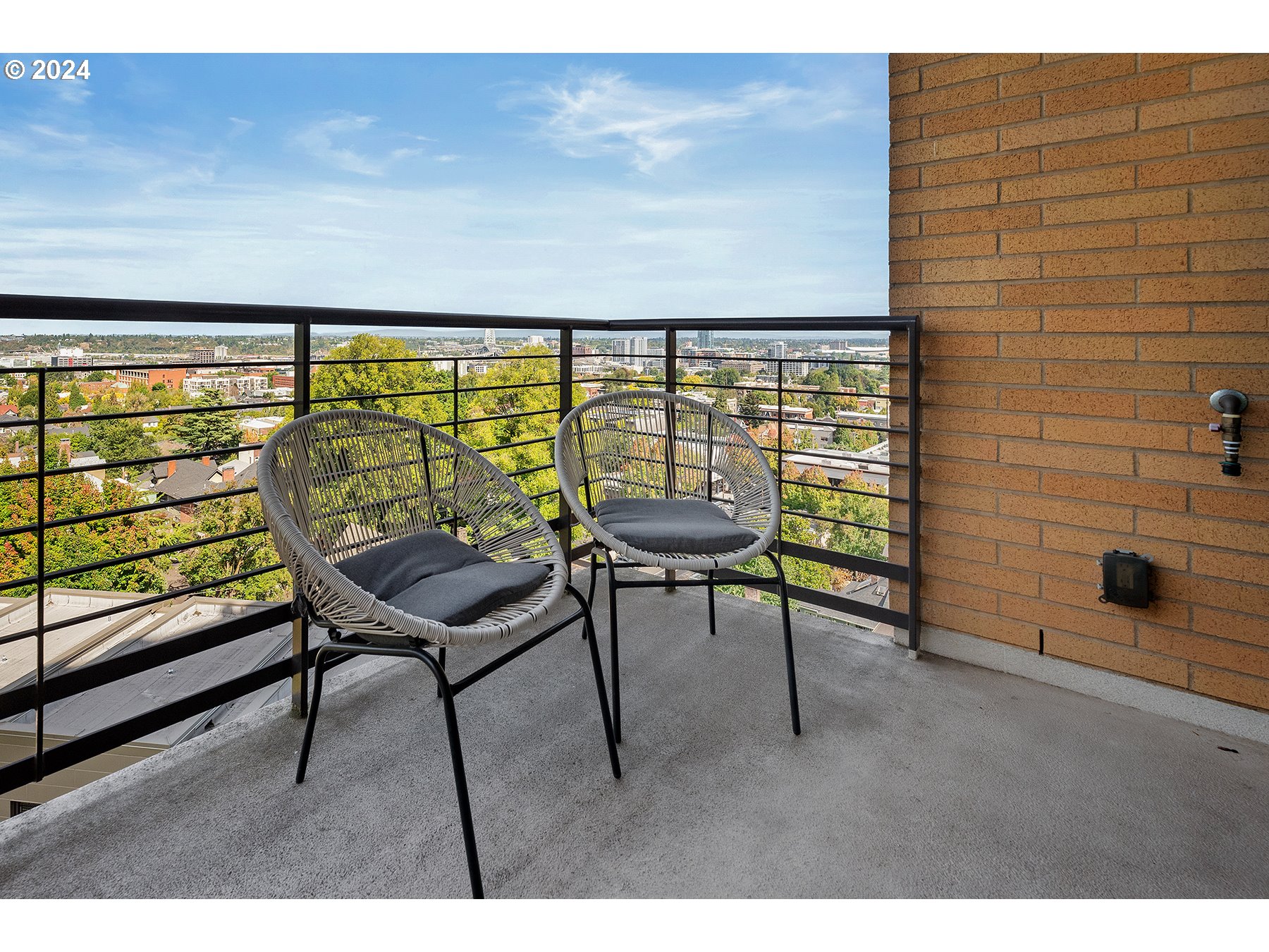 2351 Northwest Westover Road, Unit 1003 Portland, OR 97210 - Photo 11 of 42 Gallery Image 11