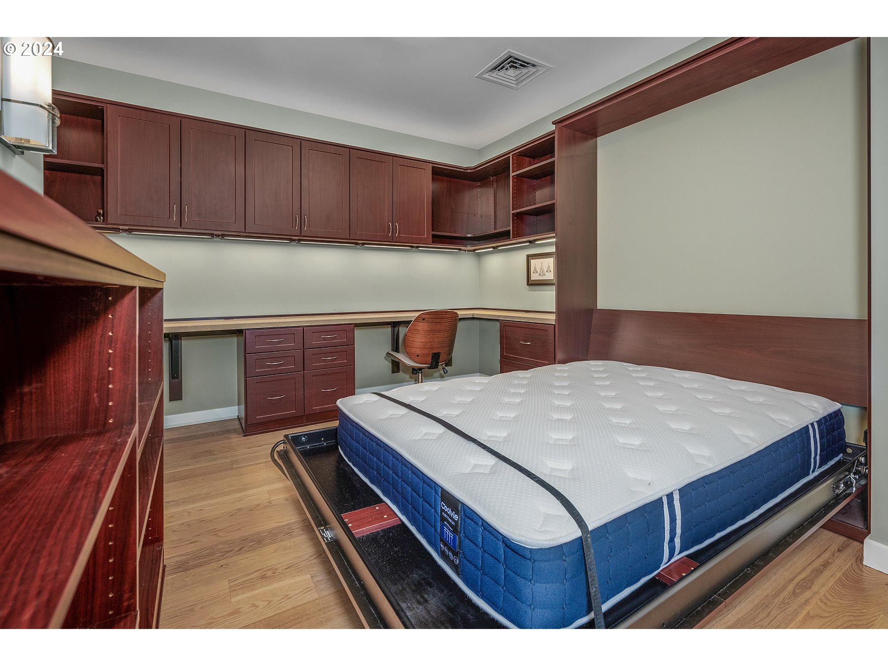 2351 Northwest Westover Road, Unit 1003 Portland, OR 97210 - Photo 34 of 42 Gallery Image 34