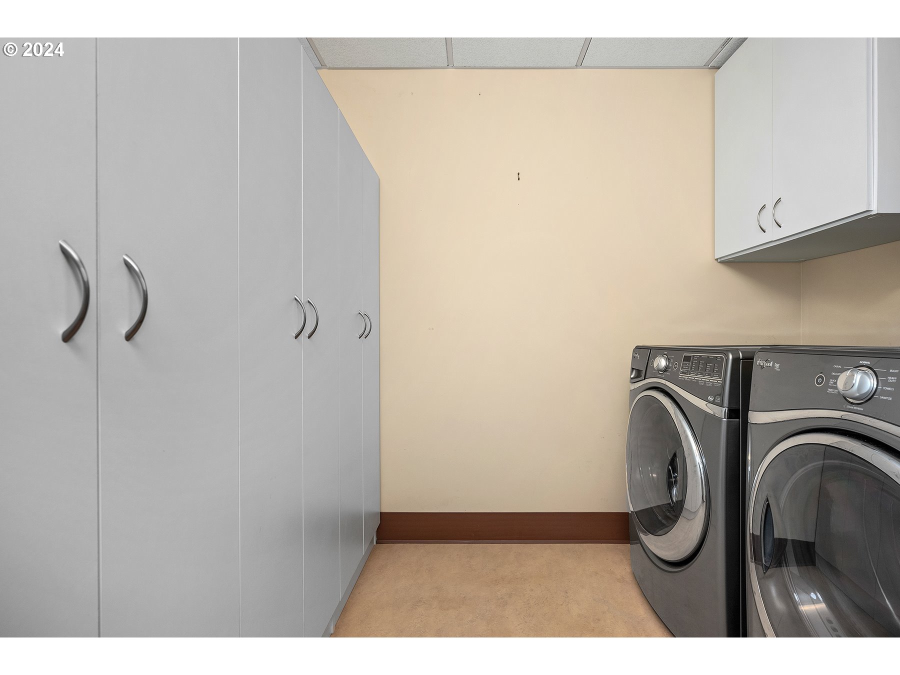 2351 Northwest Westover Road, Unit 1003 Portland, OR 97210 - Photo 37 of 42 Gallery Image 37
