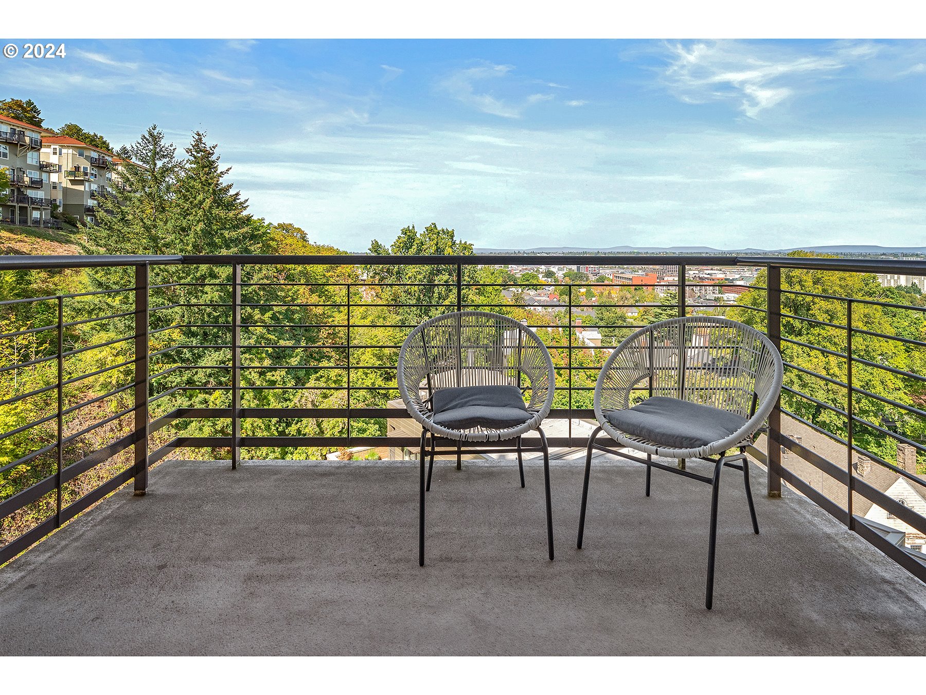2351 Northwest Westover Road, Unit 1003 Portland, OR 97210 - Photo 10 of 42 Gallery Image 10