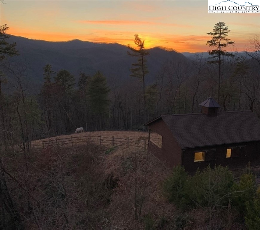 550 Big Sky Road Ferguson, NC 28624 - Photo 25 of 35 a view of a back yard