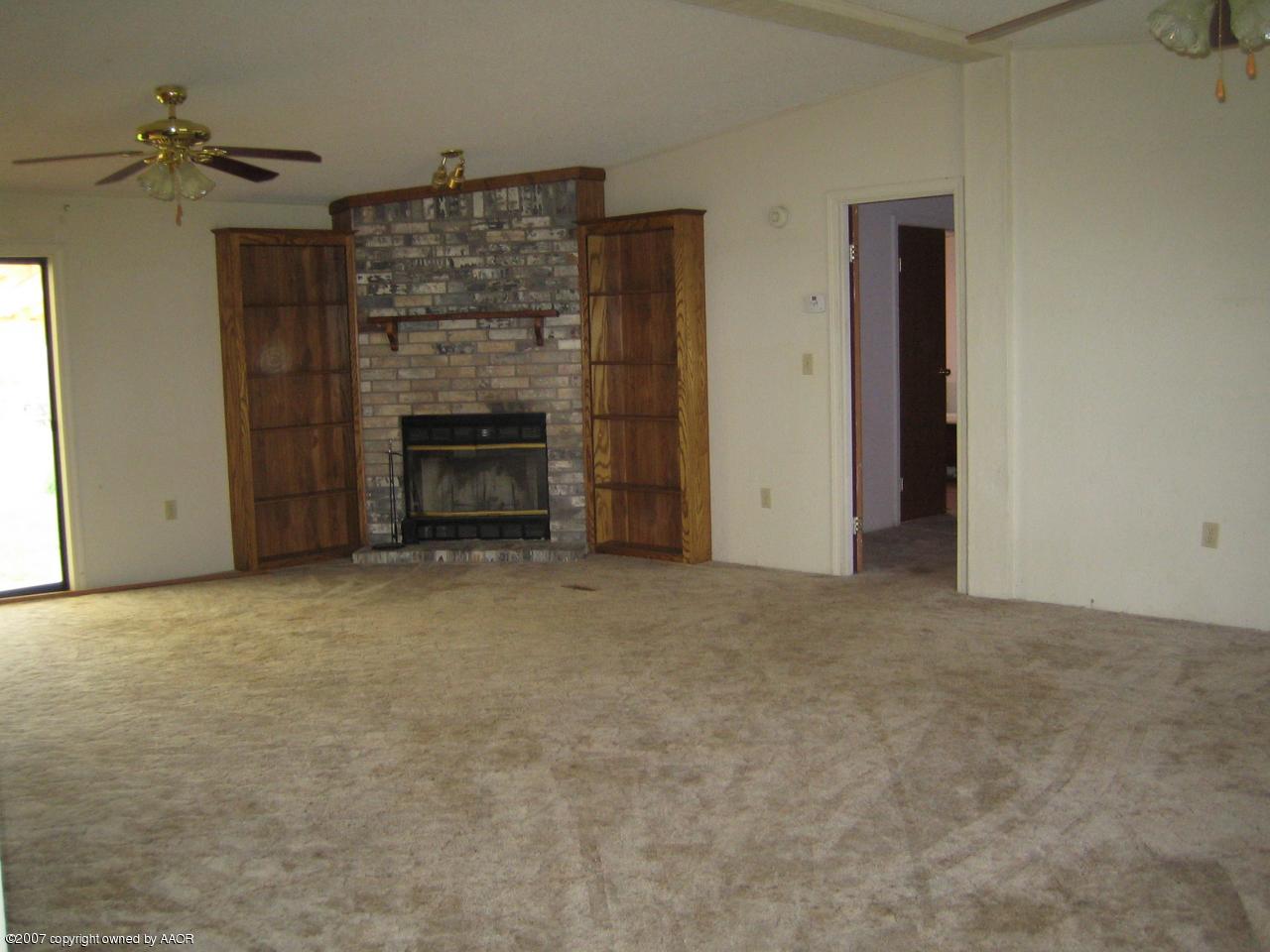 11700 Ranch Trail Amarillo, TX 79118 - Photo 2 of 10 Living Room