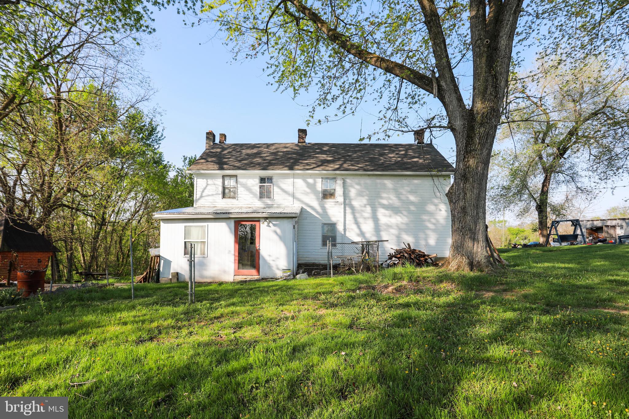 12007 Walnut Point Road Hagerstown, MD 21740 - Photo 5 of 12 Gallery Image 5