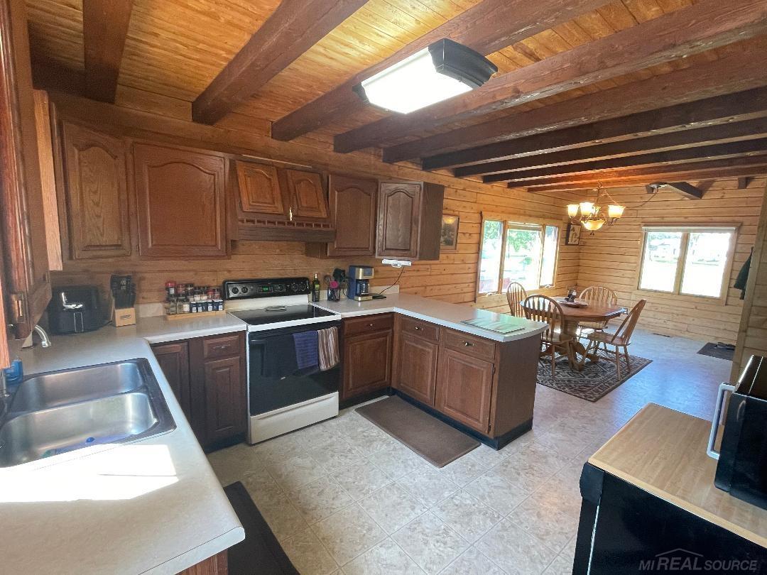 1535 Bauman Road Columbus, MI 48063 - Photo 16 of 34