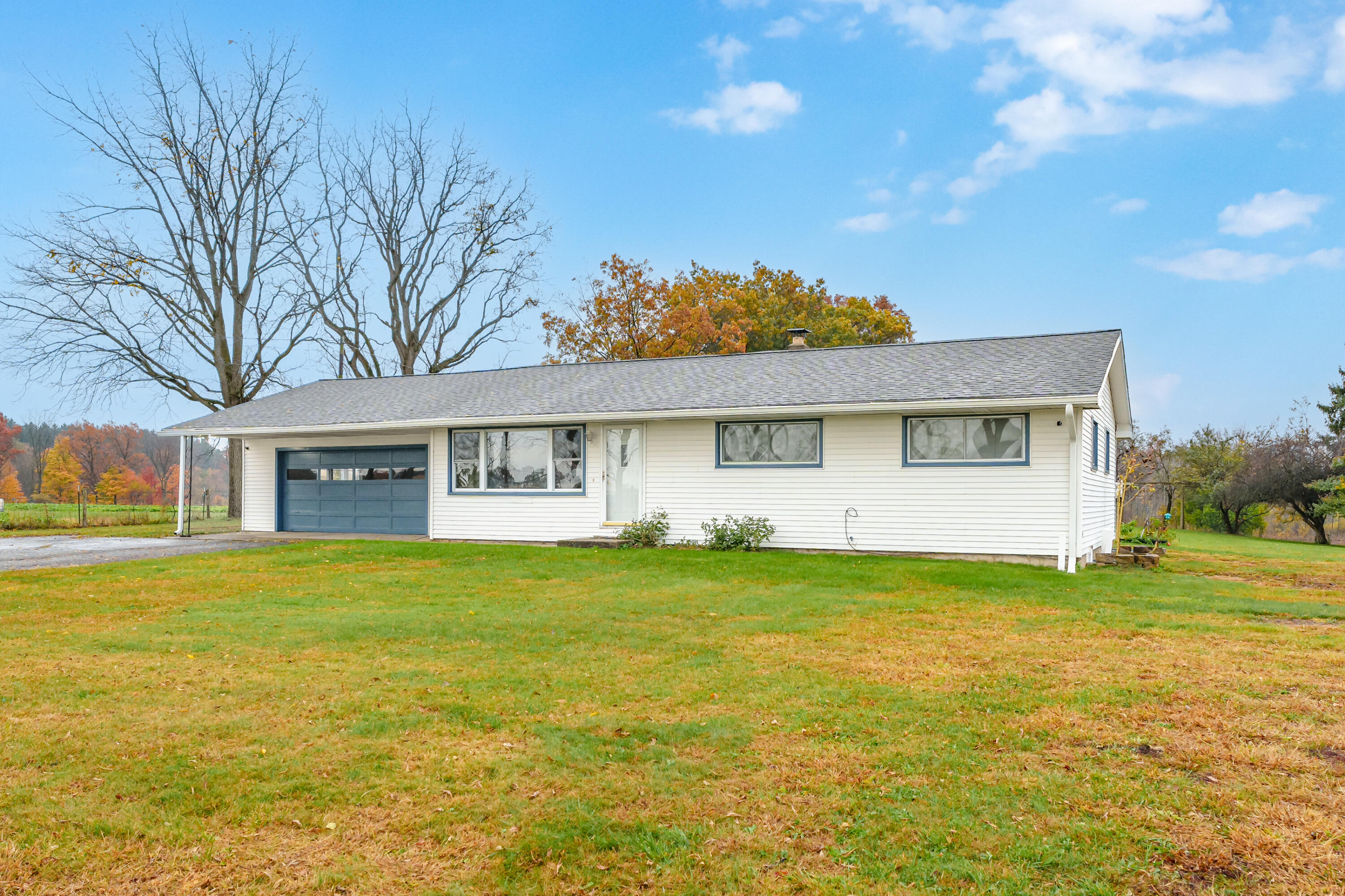 19239 Hoshel Road Three Rivers, MI 49093 - Photo 1 of 49 Hoshel_Rd_19239_ThreeRivers-49