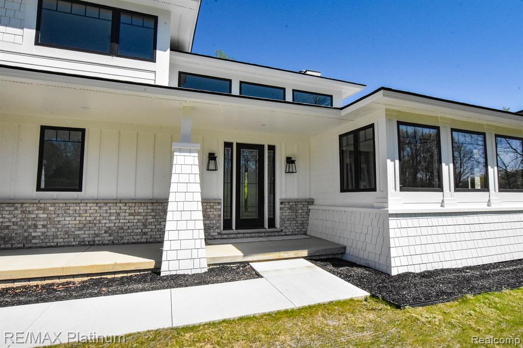 4609 Roya Trail Howell, MI 48843 - Photo 9 of 76