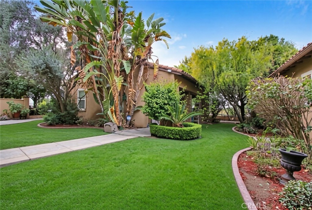 498 Green Orchard Place Riverside, CA 92506 - Photo 13 of 51