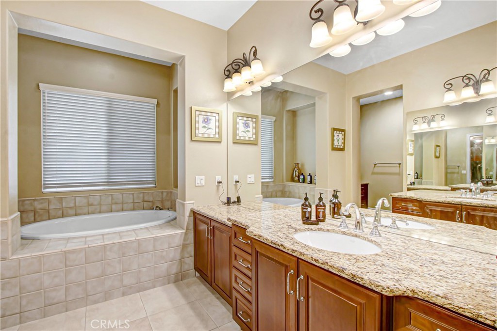 498 Green Orchard Place Riverside, CA 92506 - Photo 17 of 51