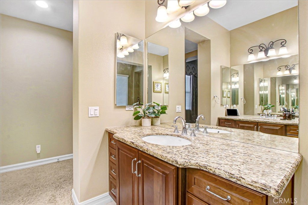 498 Green Orchard Place Riverside, CA 92506 - Photo 18 of 51