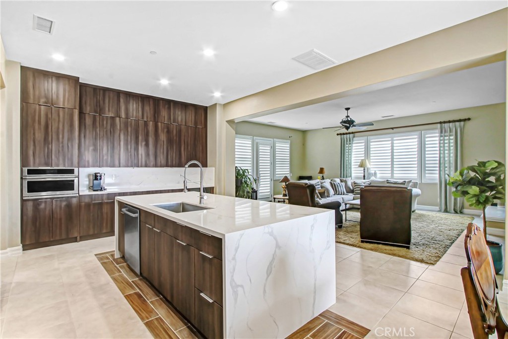 498 Green Orchard Place Riverside, CA 92506 - Photo 7 of 51