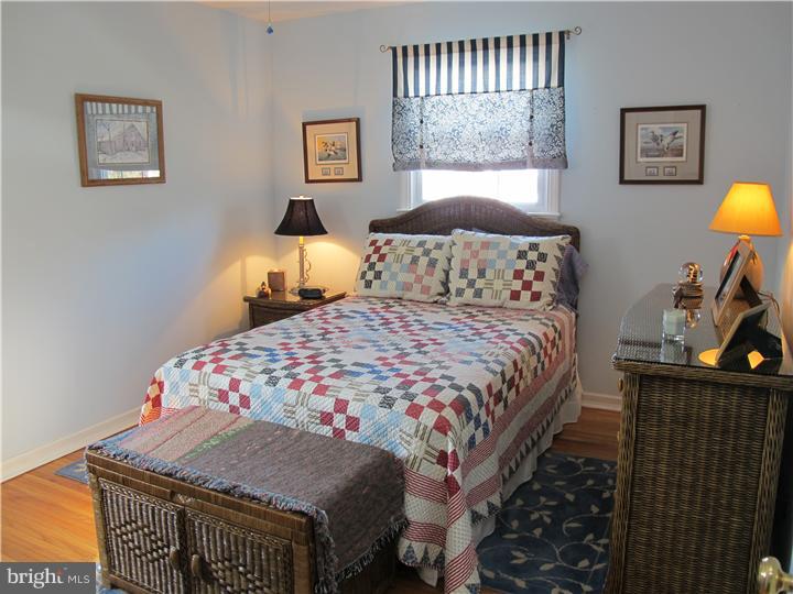 11 Parry Road Cinnaminson, NJ 08077 - Photo 11 of 18 Bedroom 3