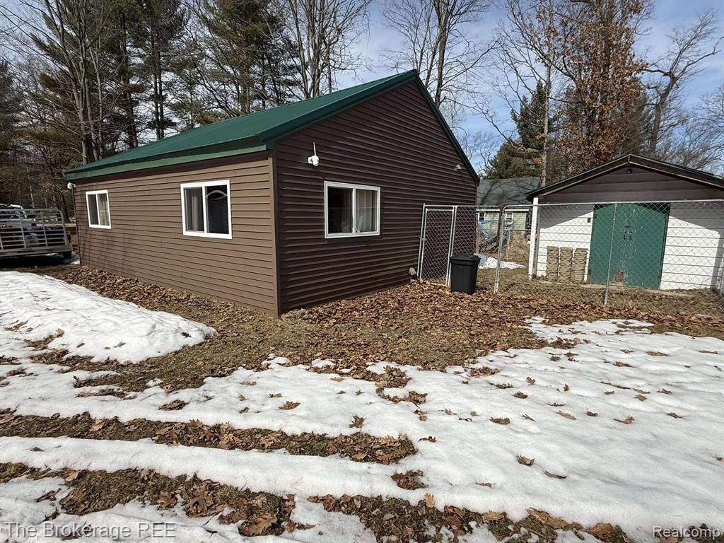 5958 Hy Road Hale, MI 48739 - Photo 2 of 37