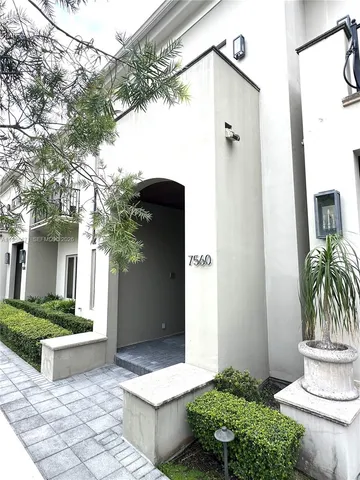 $15,000 | 7560 Southwest 56th Court, Miami, FL 33143