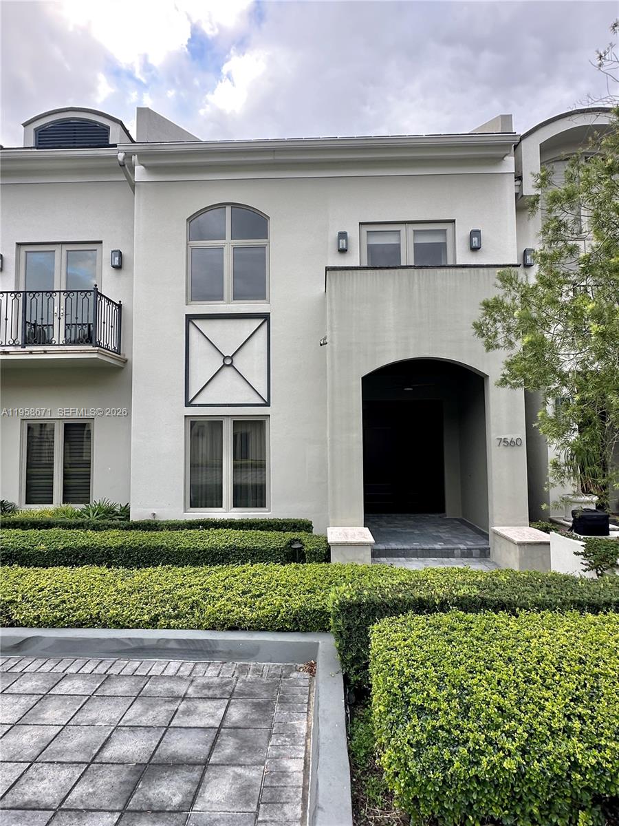 7560 Southwest 56th Court Miami, FL 33143 - Photo 2 of 32