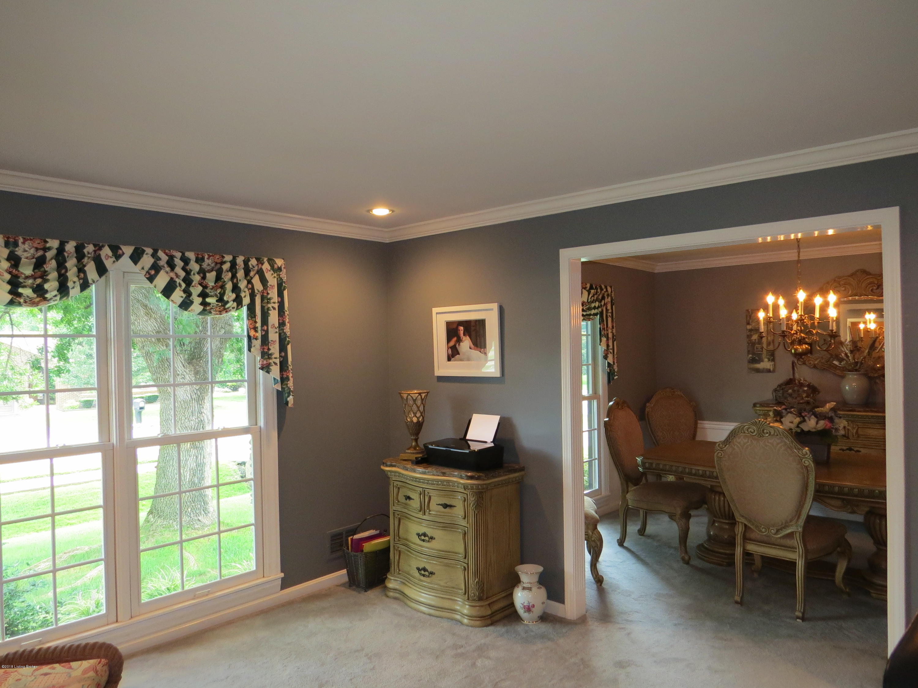 408 Moser Road Louisville, KY 40223 - Photo 4 of 44 IMG_0051
