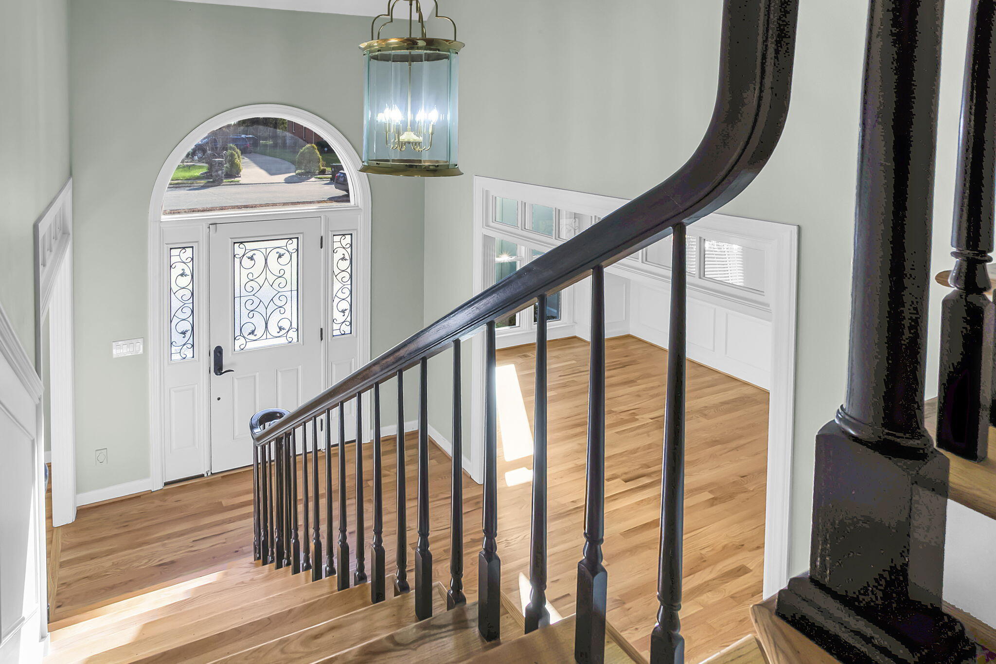 6407 Cheltenham Road South Hixson, TN 37343 - Photo 24 of 47 beautiful stairway and handrail