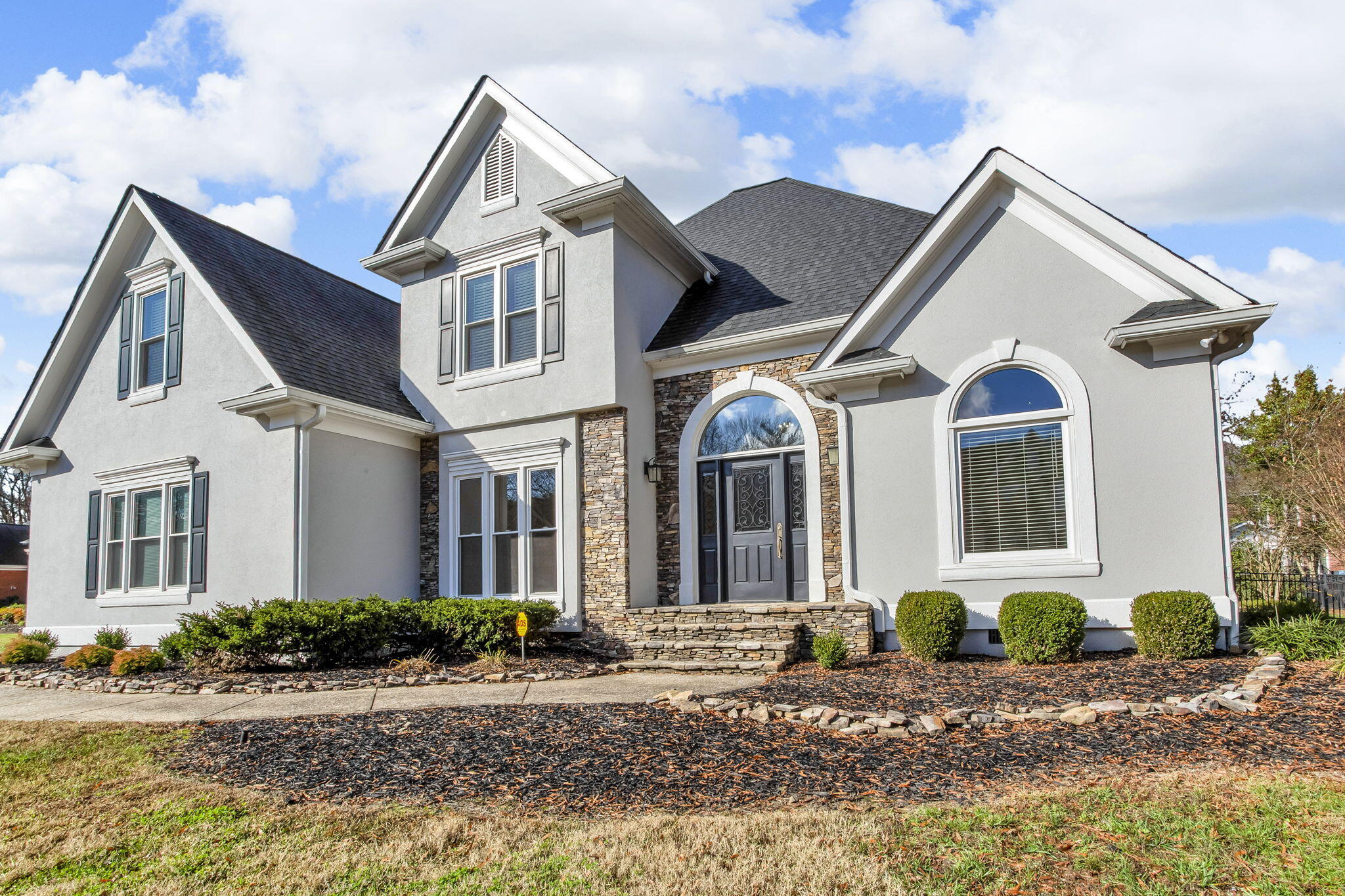 6407 Cheltenham Road South Hixson, TN 37343 - Photo 38 of 47 striking view of front with landscaping