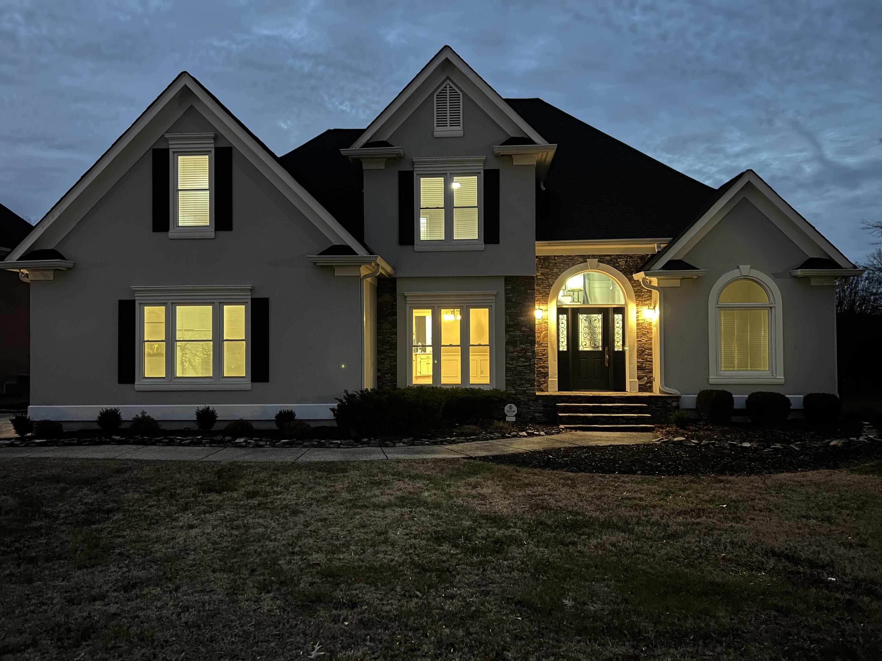 6407 Cheltenham Road South Hixson, TN 37343 - Photo 40 of 47 view at night