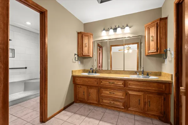 $799,900 | 741 North Barton Lane, Levelland, TX 79336