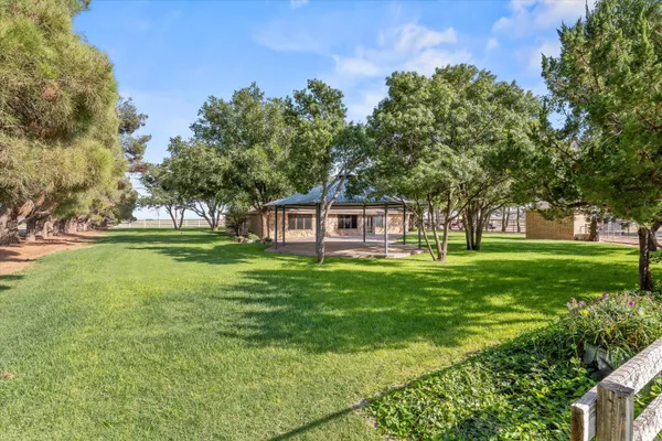 $799,900 | 741 North Barton Lane, Levelland, TX 79336
