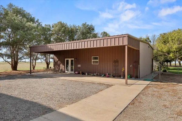 $799,900 | 741 North Barton Lane, Levelland, TX 79336