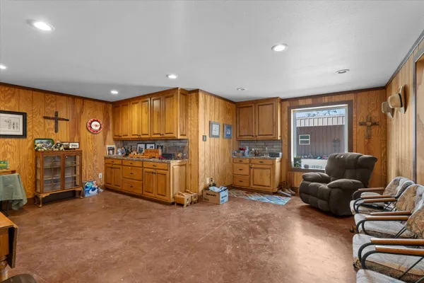 $799,900 | 741 North Barton Lane, Levelland, TX 79336