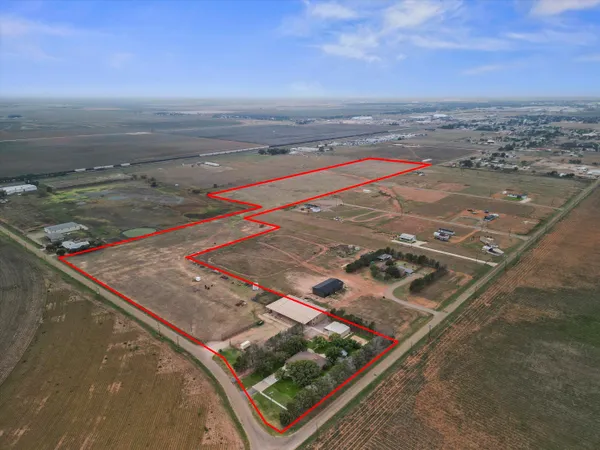 $799,900 | 741 North Barton Lane, Levelland, TX 79336