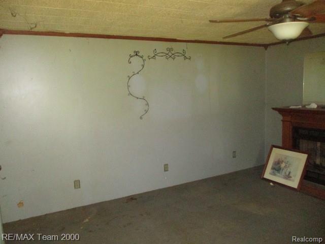 6984 West Cadmus Road Adrian, MI 49221 - Photo 49 of 71 080.JPG