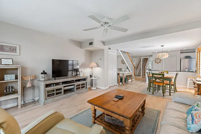 $3,000 | 353 Highway 1, Unit C301, Jupiter, FL 33477