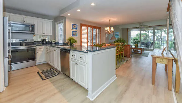 $3,000 | 353 Highway 1, Unit C301, Jupiter, FL 33477