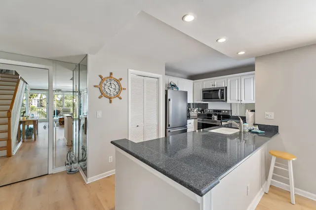 $3,000 | 353 Highway 1, Unit C301, Jupiter, FL 33477