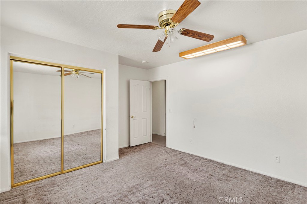 11281 4th Hesperia, CA 92345 - Photo 17 of 35 Guest bedroom 1