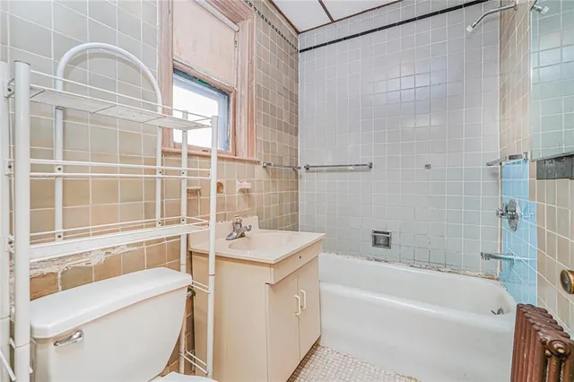 $999,999 | 1443 East 15th Street | The Lindens