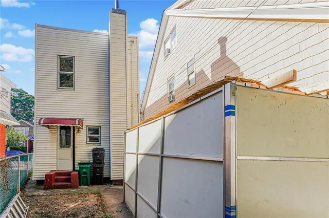 $999,999 | 1443 East 15th Street | The Lindens