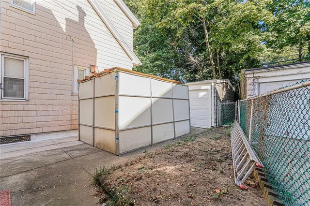 $999,999 | 1443 East 15th Street | The Lindens