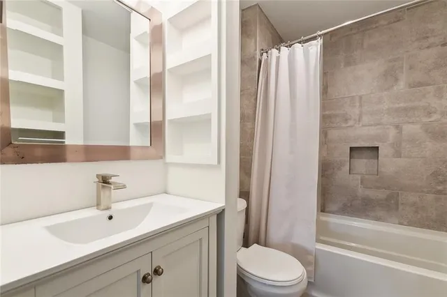 $649,000 | Undisclosed Address, Metairie, LA 70005