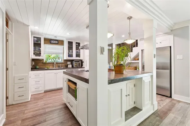 $649,000 | Undisclosed Address, Metairie, LA 70005