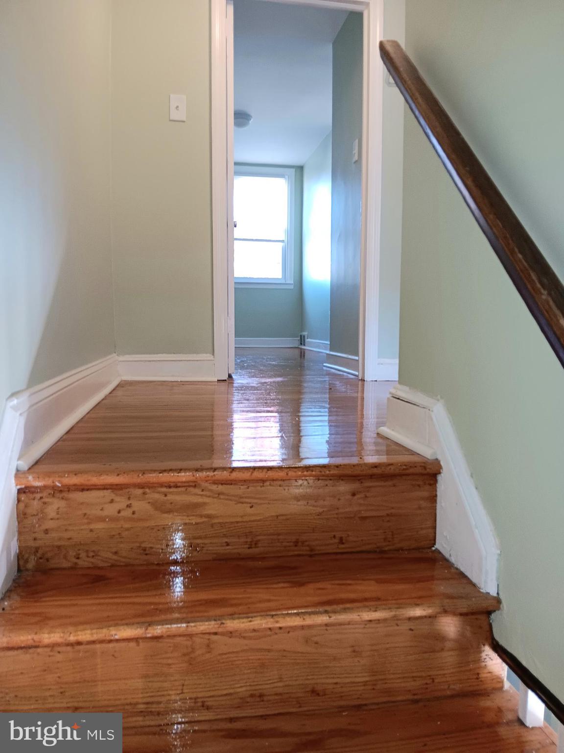 1027 Windsor Road Collingdale, PA 19023 - Photo 11 of 26 Hallway
