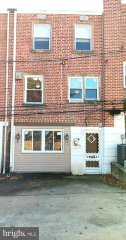 $228,900 | 1027 Windsor Road, Collingdale, PA 19023