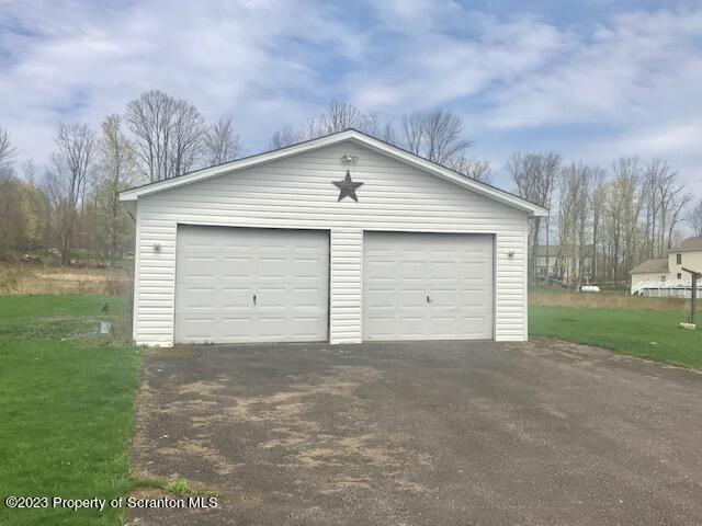2795 Aberdeen Road Moscow, PA 18444 - Photo 17 of 19 a house with a outdoor space