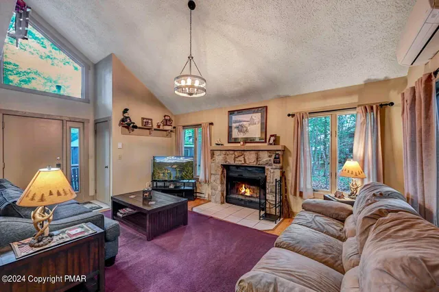 a view of a backyard of the house