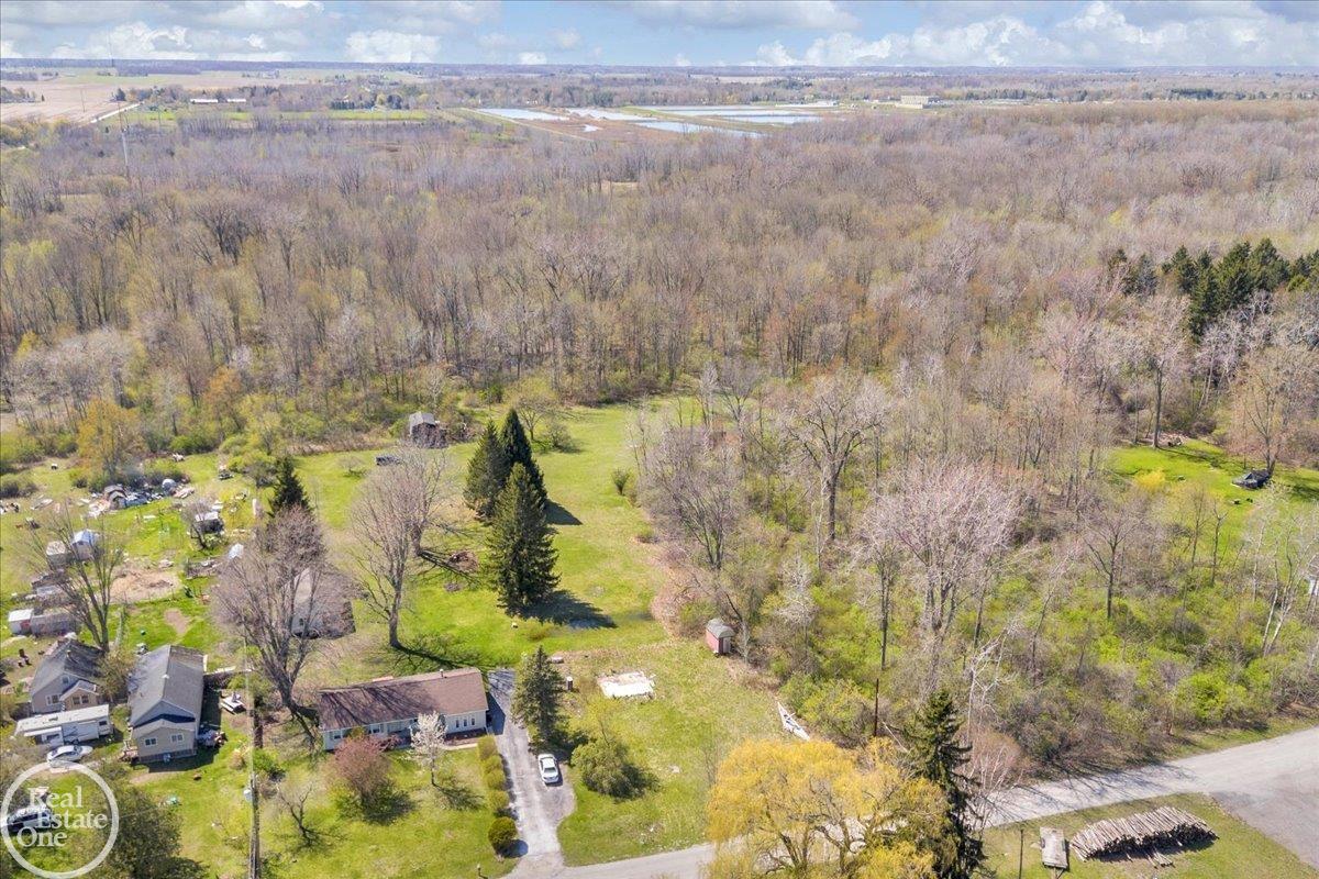 5577 Tice Road Fort Gratiot, MI 48059 - Photo 2 of 8